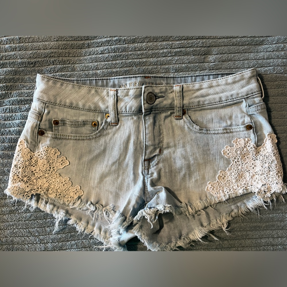 American Eagle jean shorts - size 4